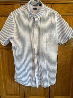 Izod Light Blue and Pink Striped Short-Sleeve Button-Down Shirt-Large